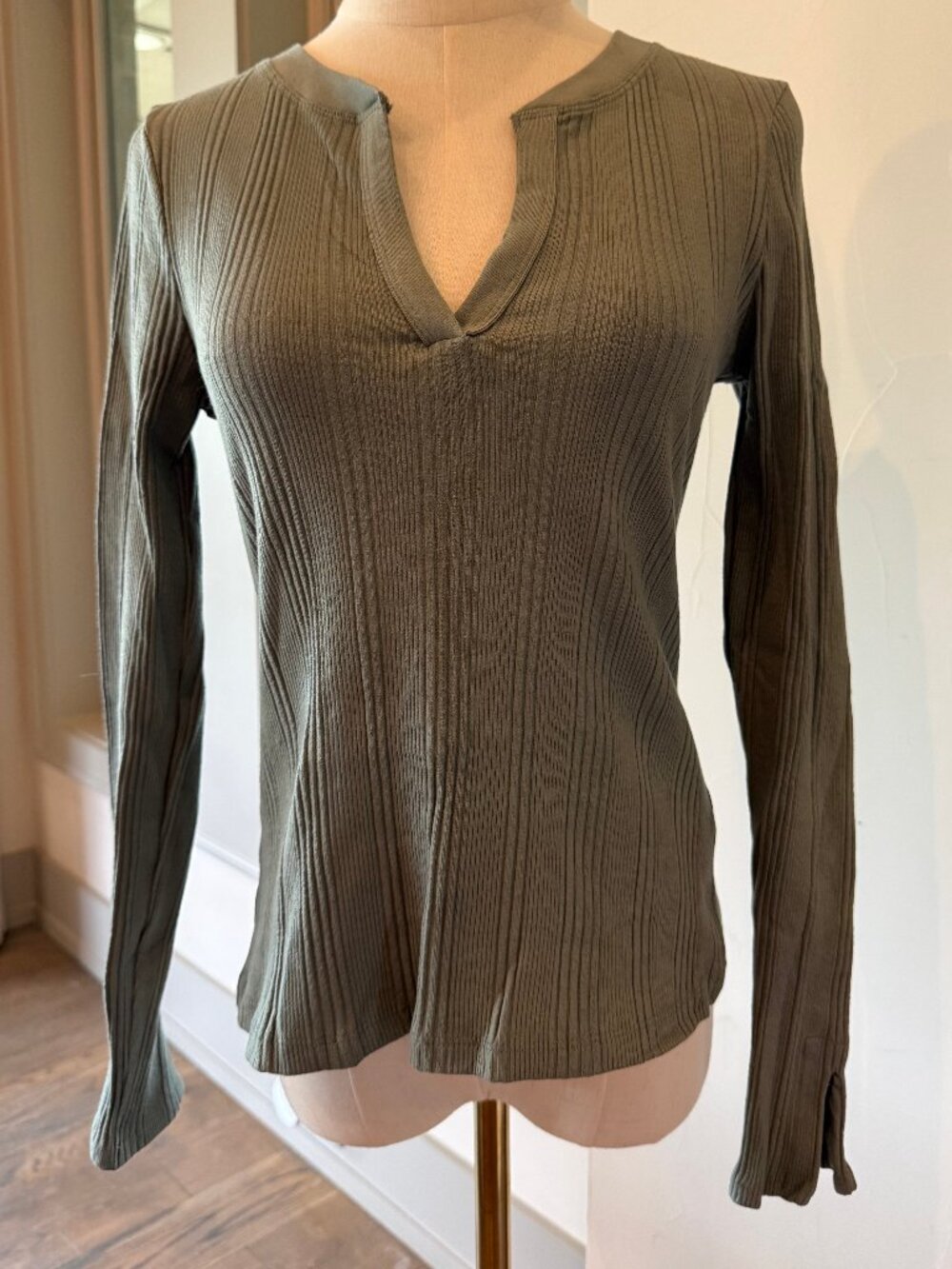 Maeve Olive Green Split-Neck Top XS